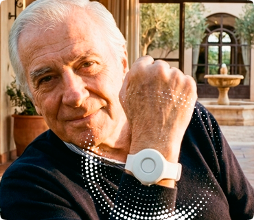 Pulsera con botón de pánico para adultos mayores